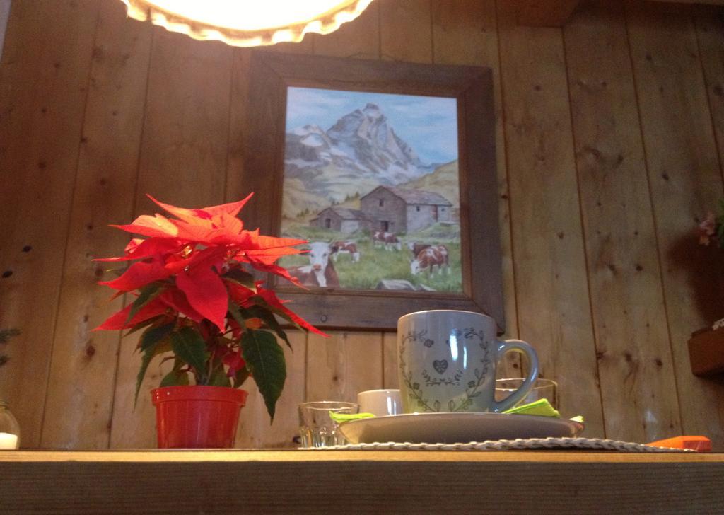Hotel Meuble Gorret Breuil-Cervinia Eksteriør bilde